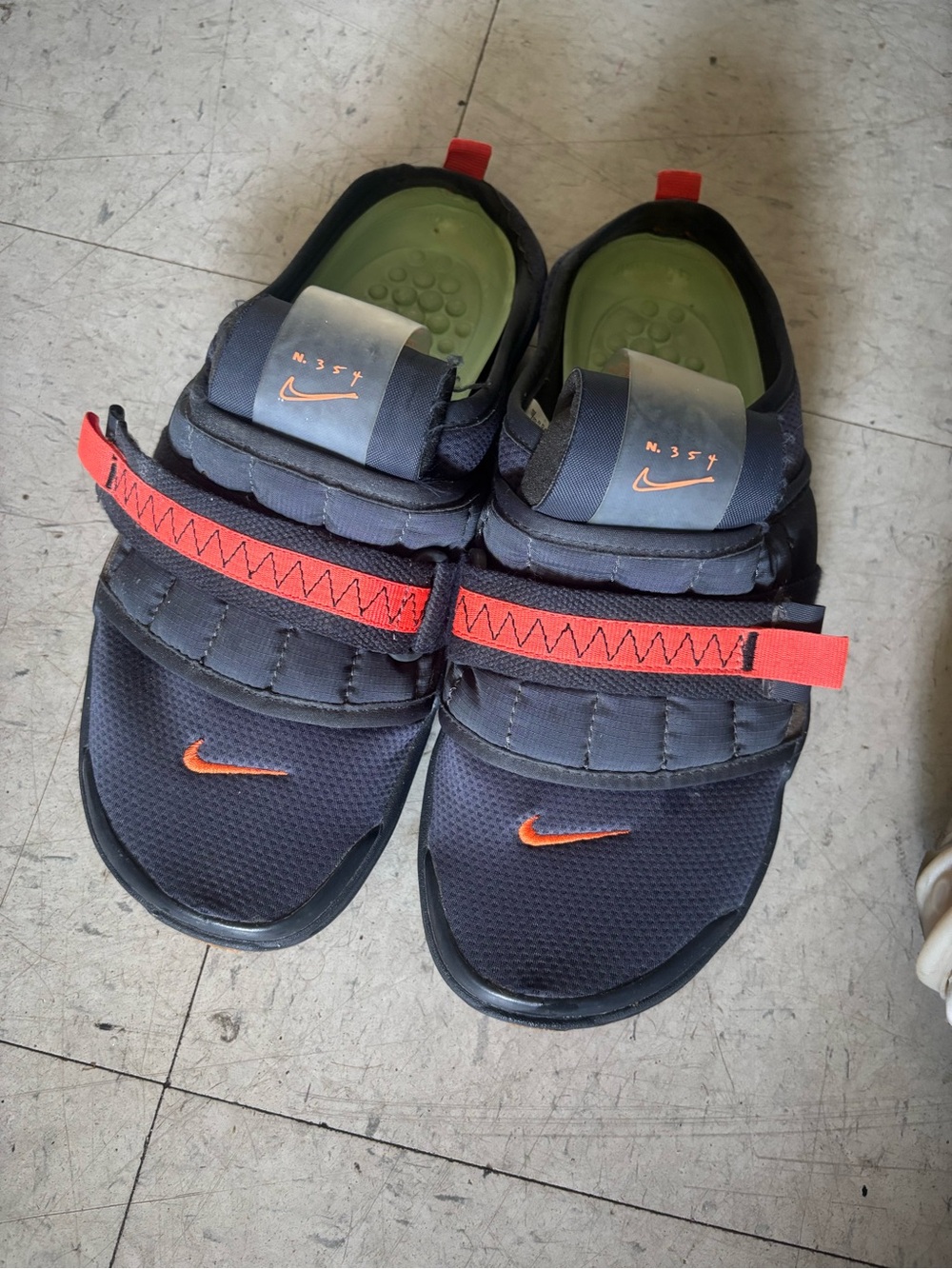 Nike Offline Pack "N. 354" Mule - Size 10